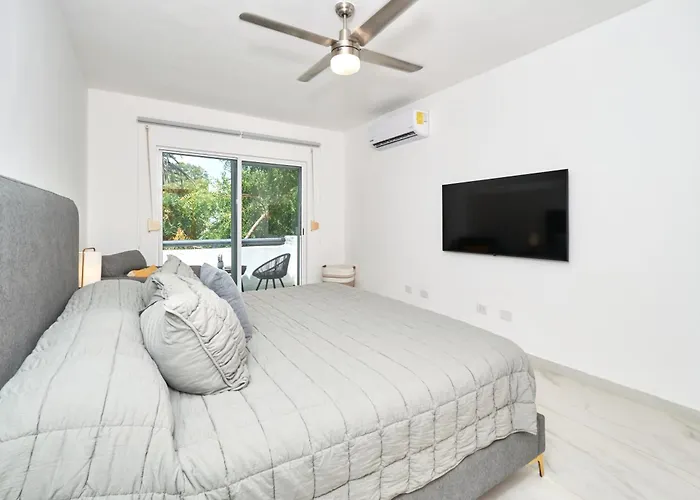 Quiet 3br Townhouse In Gated Playacar *