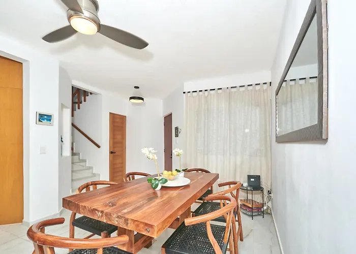 Quiet 3br Townhouse In Gated Playacar